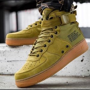 🌸 NIKE AIR FORCE 1 Mid Sneakers Army Green